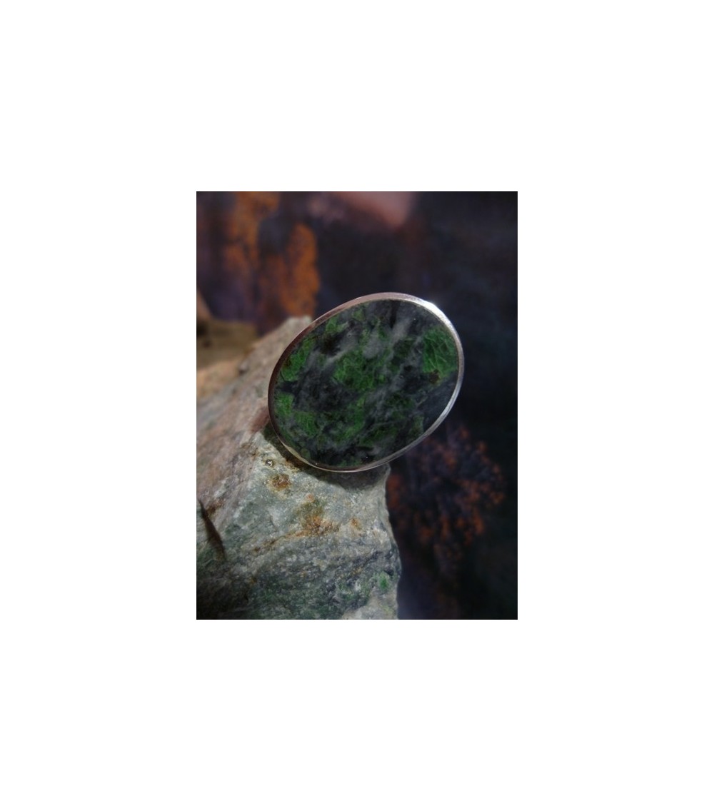 Bague argent massif et Vert d'Orezza