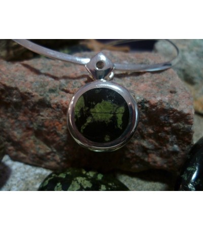 Sterling silver pendant with Verde Stella
