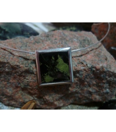 Sterling silver pendant with Verde Stella
