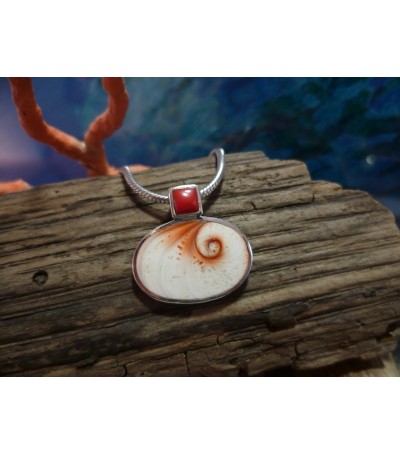 Pendentif argent massif corail rouge et oeil de Sainte Lucie