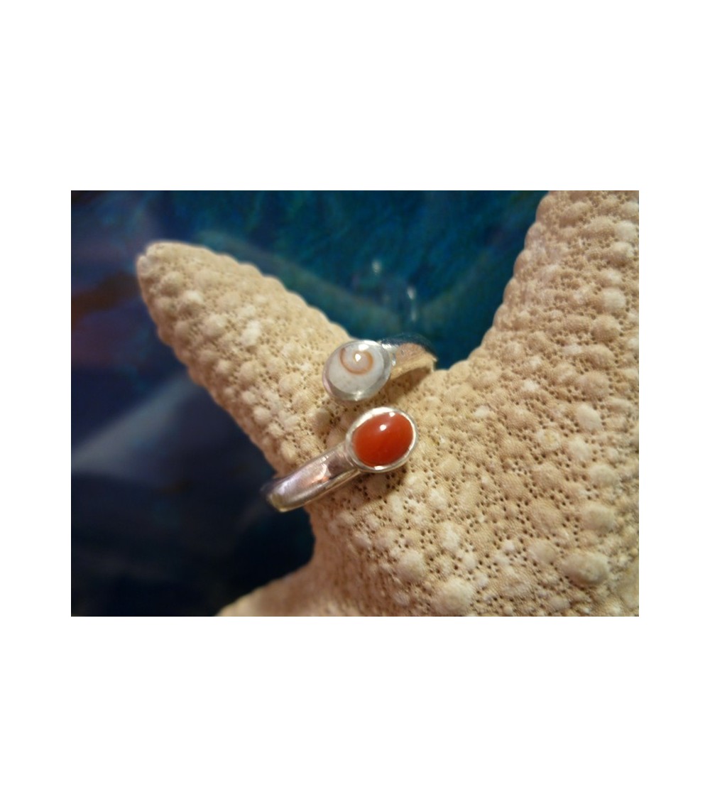 Bague argent massif corail rouge et oeil de Sainte Lucie