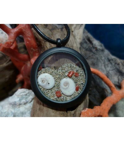 Black steel pendant eye of Saint Lucia and red coral