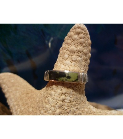 Sterling silver ring with Verde Stella