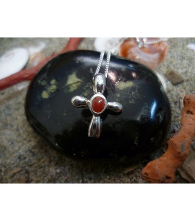 Pendentif argent massif et corail rouge