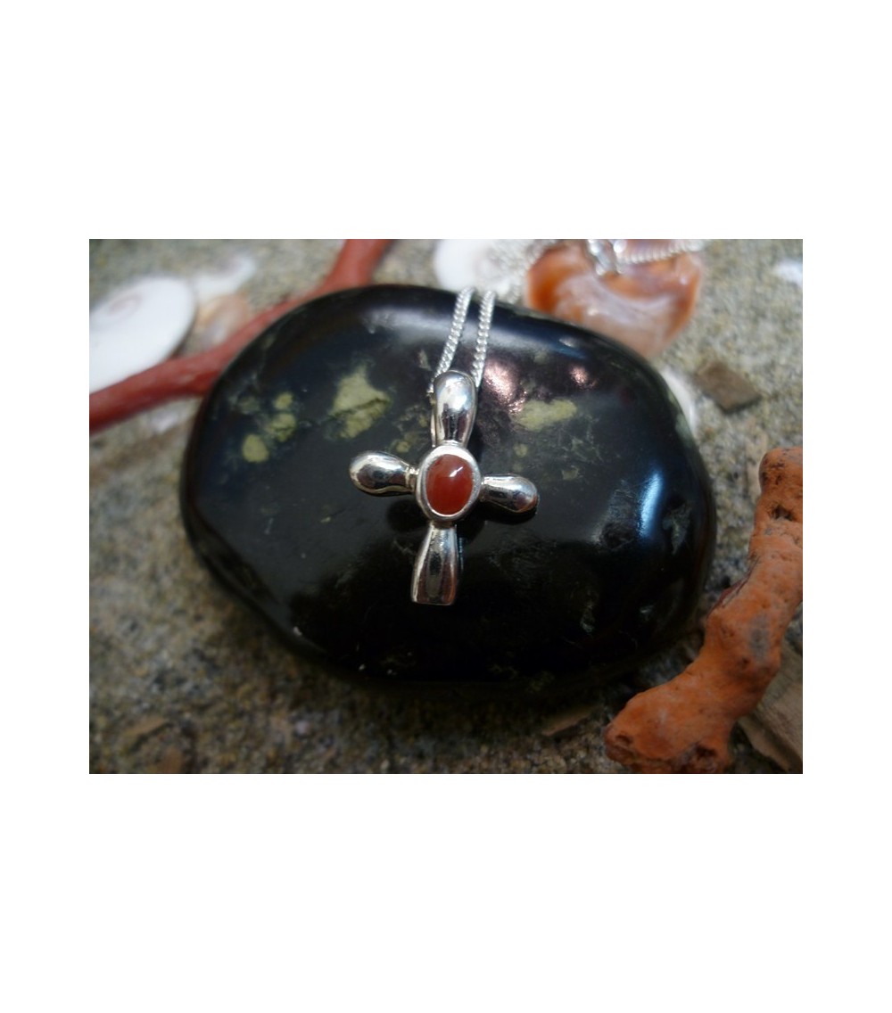 Pendentif argent massif et corail rouge