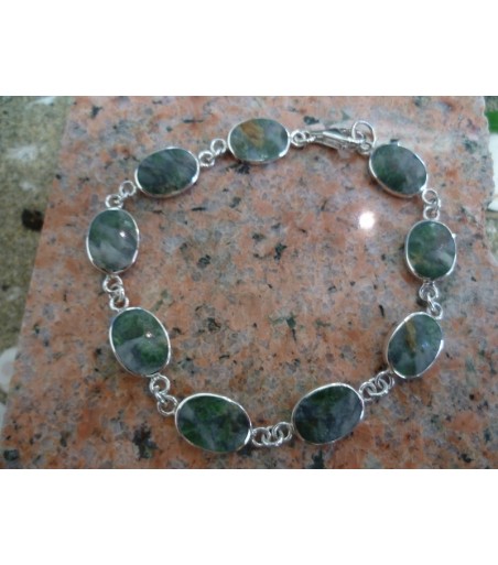 Bracelet argent massif et vert d'Orezza