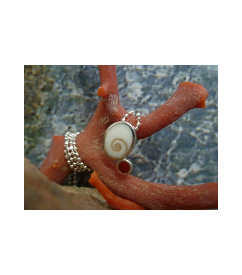 Pendentif argent massif corail rouge et oeil de Sainte Lucie