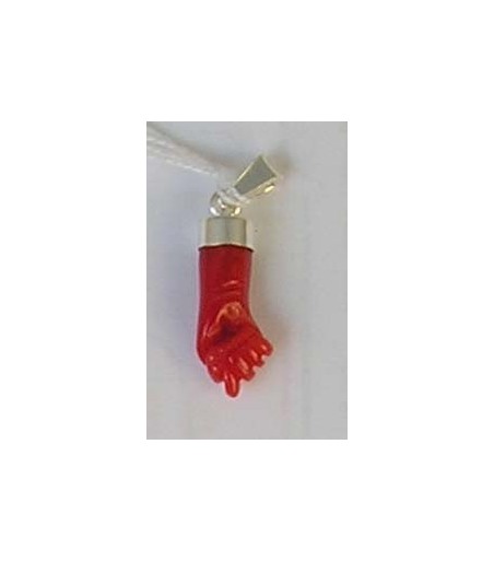 Pendentif main en corail rouge et or 18 carats