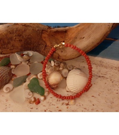 18k Gold bracelet with the true Mediterranean red coral 