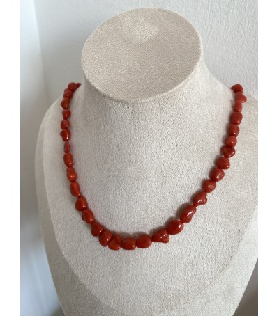 18k Gold necklace with the true Mediterranean red coral 