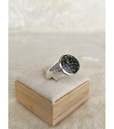 Bague argent massif et Diorite noire