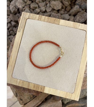 18k Gold bracelet with the true Mediterranean red coral