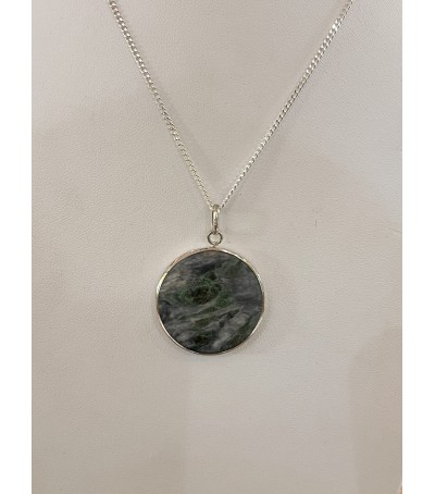 Pendentif argent massif et Vert d'Orezza