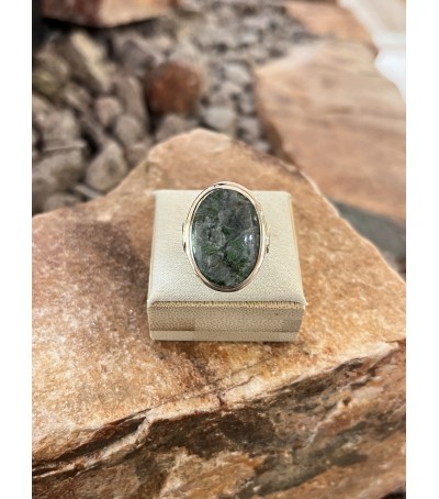 Bague argent massif et Vert d'Orezza