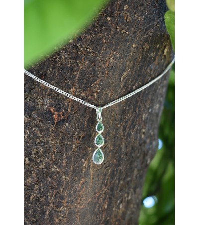 Pendentif argent massif et Vert d'Orezza