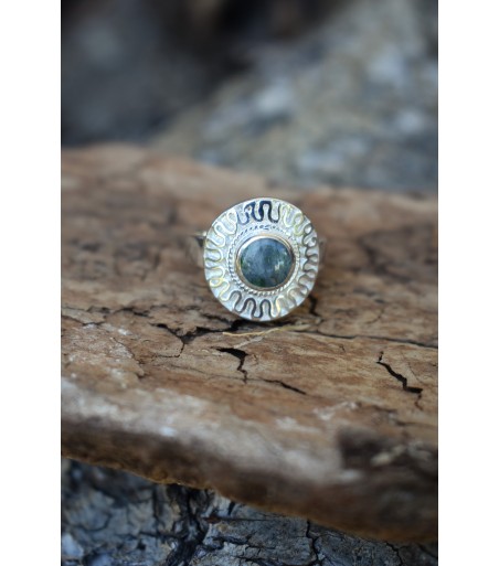 Bague argent massif et Vert d'Orezza
