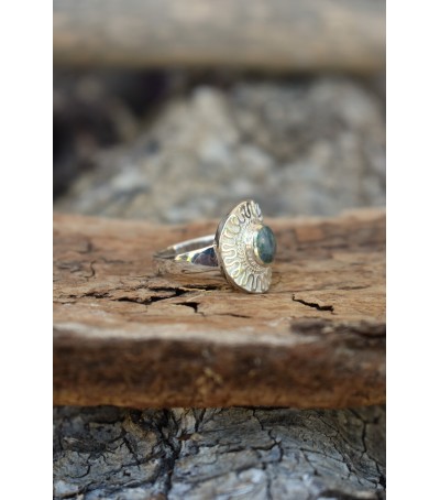 Bague argent massif et Vert d'Orezza