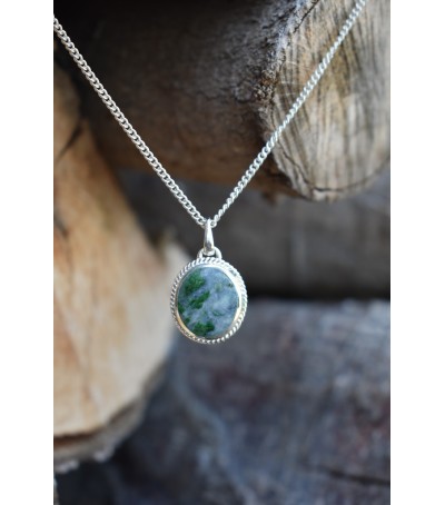 Pendentif argent massif et Vert d'Orezza
