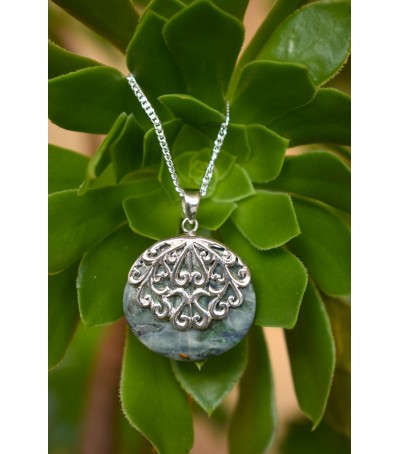Pendentif argent massif et Vert d'Orezza
