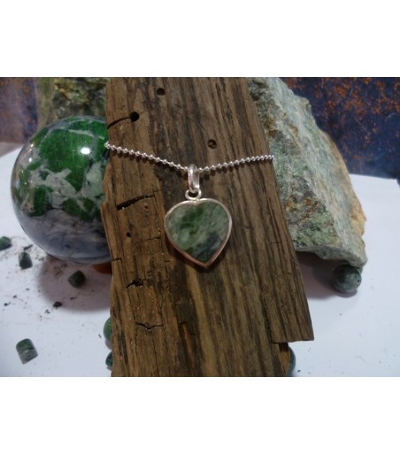 Pendentif argent massif et Vert d'Orezza