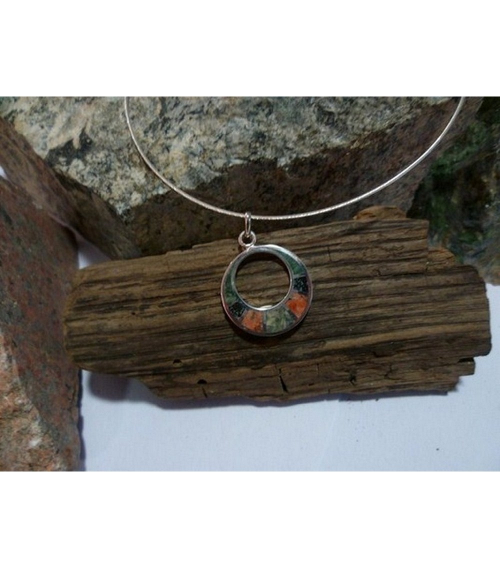Pendentif argent massif et mélange de pierres de Corse